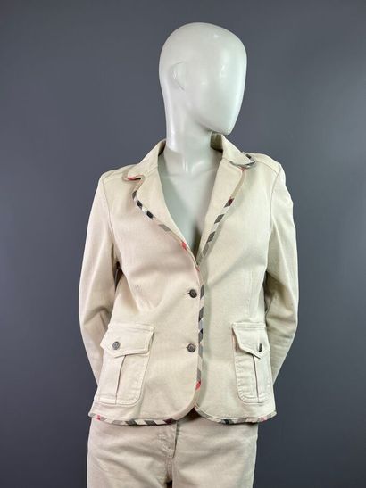 BURBERRY Lot comprenant une veste et un pantalon...