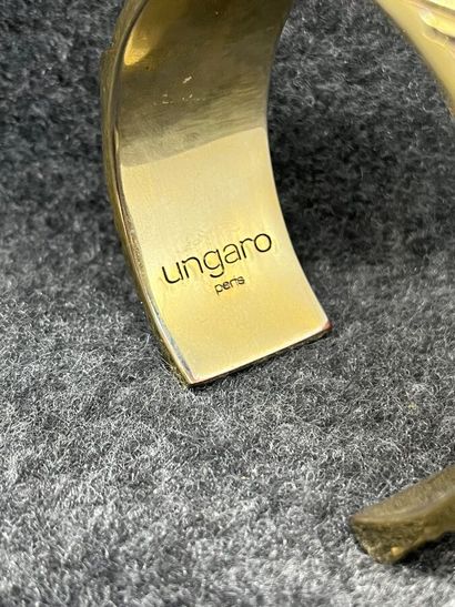 UNGARO PARIS Bracelet manchette en métal...