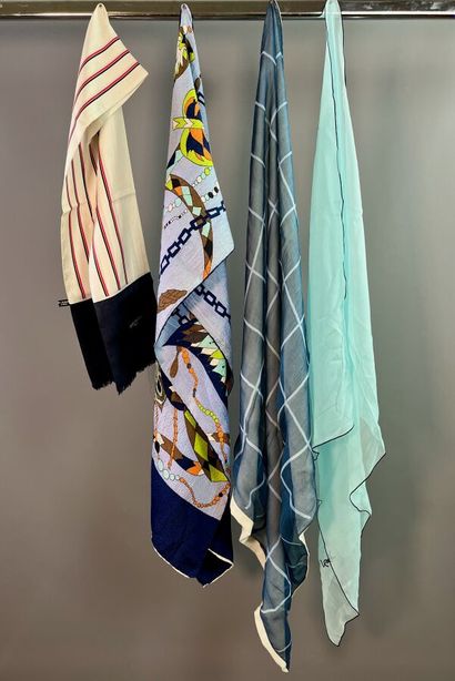 YSL, GIVENCHY, PATOU, FERAUD Lot de 4 foulards...