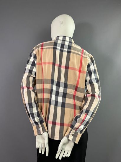 BURBERRY Lot de 3 chemisiers coton tartan...