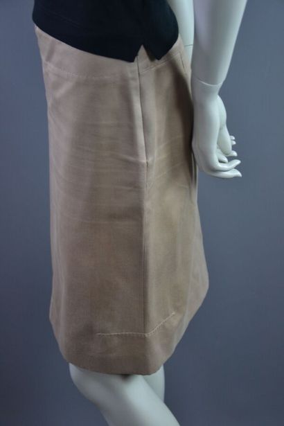 LOUIS VUITTON 2 jupes en coton ton beige...