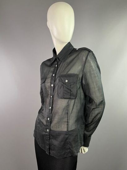 BURBERRY Lot de 2 chemisiers saharienne noir...