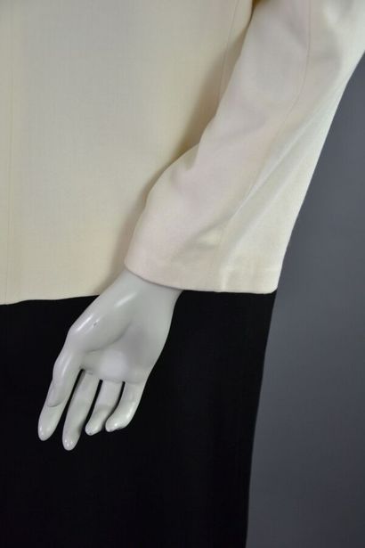 PIERRE CARDIN Paris Veste en laine ivoire...