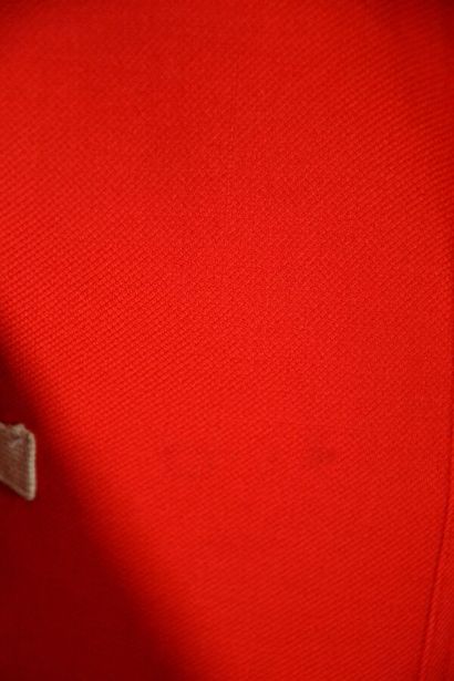 COURRÈGES PARIS Veste en laine rouge sanglée...