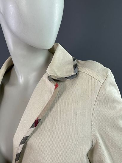 BURBERRY Lot comprenant une veste et un pantalon...