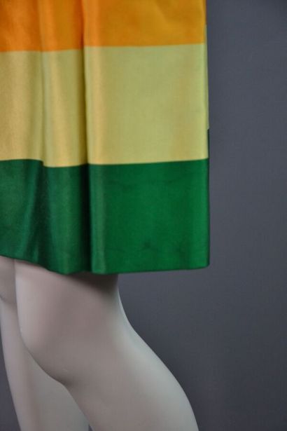 LANVIN Robe cocktail en crêpe et satin rayé-...