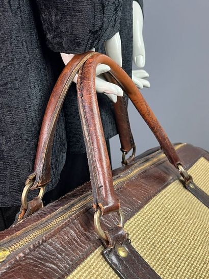 CRÉATIONS PIERRE CARDIN Paris Sac week end...