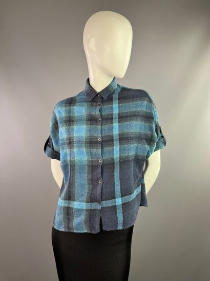 BURBERRY lot de deux chemises Tartan beige...