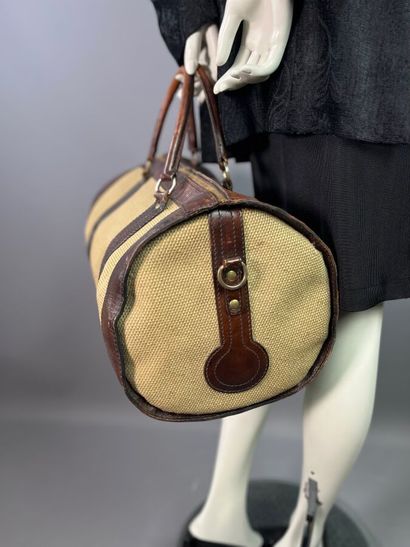 CRÉATIONS PIERRE CARDIN Paris Sac week end...