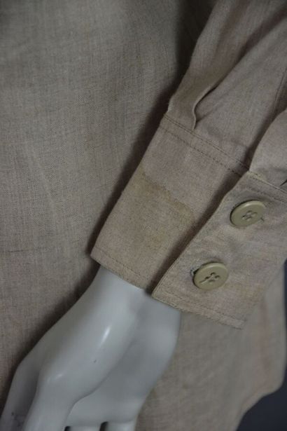COURREGES Paris femme Saharienne en lin naturel...