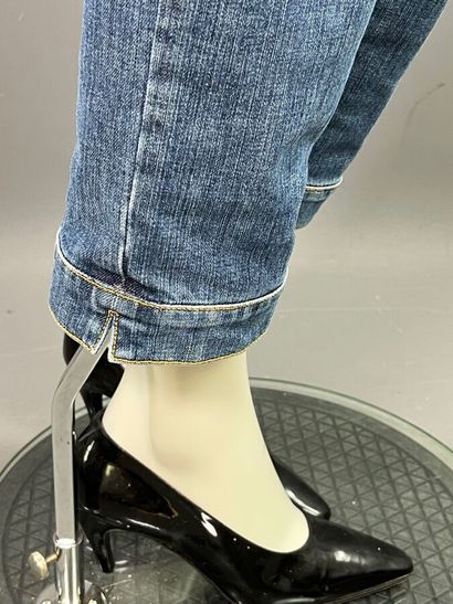 LOUIS VUITTON Paris pantalon denim monogram...