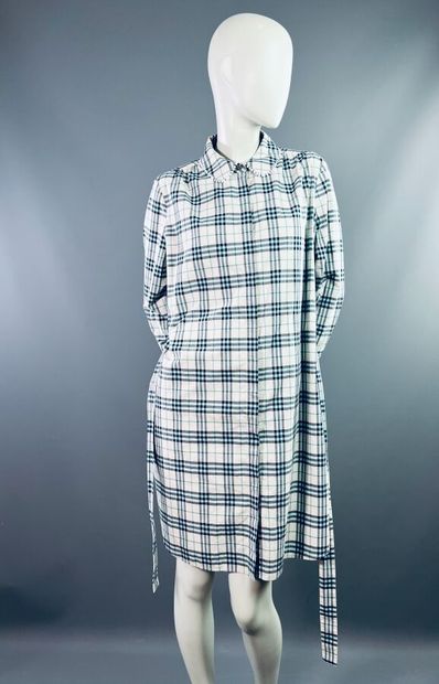BURBERRY Lot de 2 robes chemises en coton...