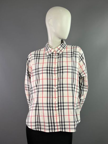 BURBERRY Lot de 3 chemisiers coton tartan...