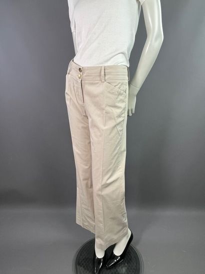 BURBERRY Lot de 2 pantalons denim bleu et...