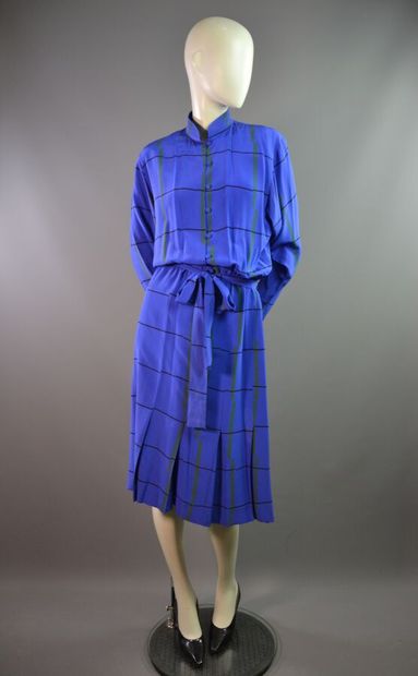 GUY LAROCHE Diffusion - Robe en soie indigo...