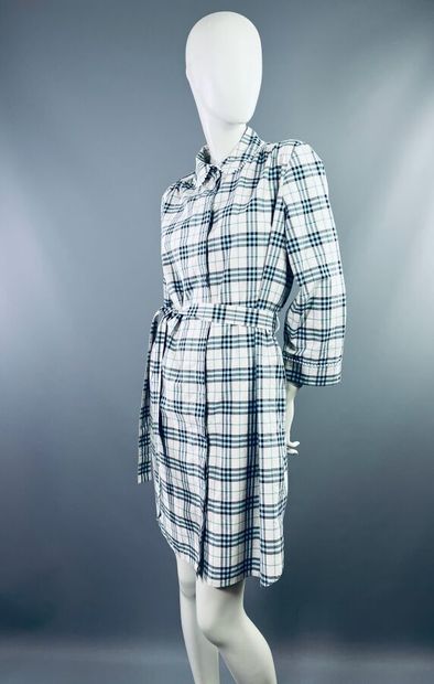BURBERRY Lot de 2 robes chemises en coton...