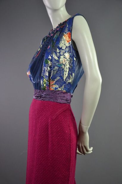 LOUIS VUITTON Robe en tweed lurex et strass...