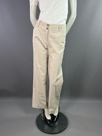 BURBERRY Lot de 2 pantalons denim bleu et...