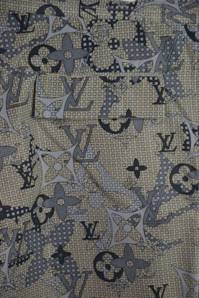 LOUIS VUITTON homme Short de bain en toile...