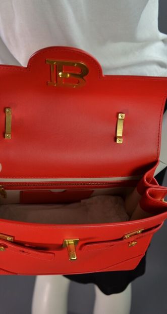 BALMAIN PARIS 2023 - COLLECTION ACTUELLE...