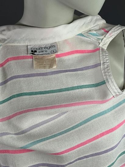COURREGES Paris - Robe sans manches à rayures...