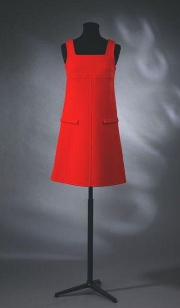 COURRÈGES PARIS Robe trapèze en laine jaune...