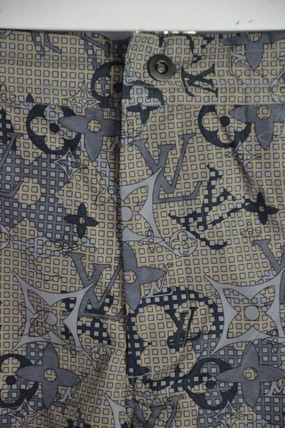 LOUIS VUITTON homme Short de bain en toile...