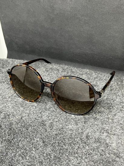 LONGCHAMP Lunettes de soleil femme écaille...