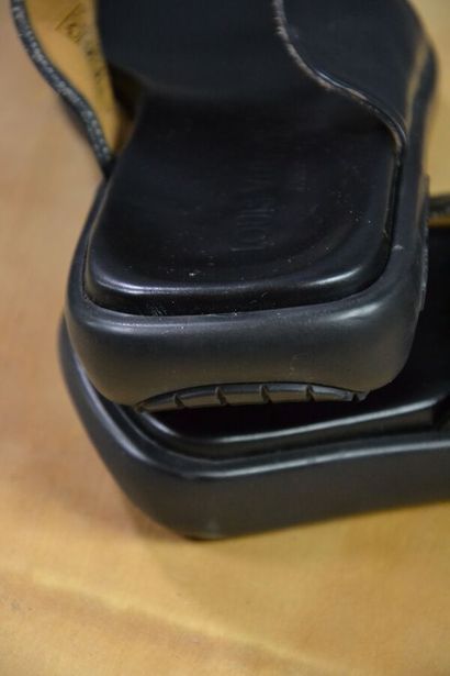 LOUIS VUITTON homme mules pool confort en...