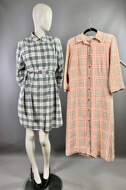 BURBERRY Lot de 2 robes chemises en coton...