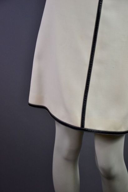 COURRÈGES PARIS Jupe trapèze en laine beige...