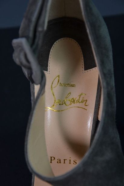 CHRISTIAN LOUBOUTIN Escarpins ouverts en...