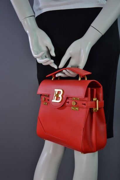 BALMAIN PARIS 2023 - COLLECTION ACTUELLE...