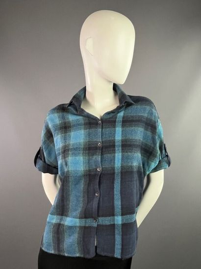 BURBERRY lot de deux chemises Tartan beige...