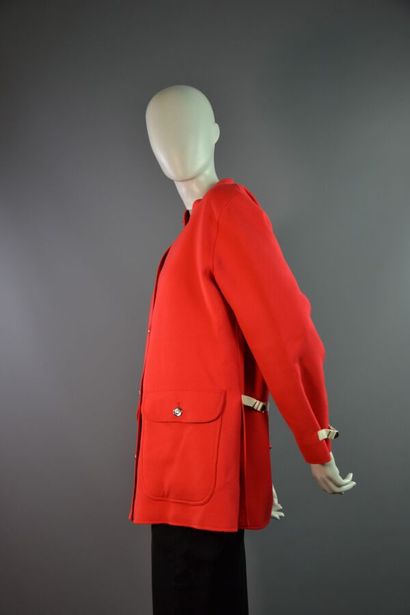 COURRÈGES PARIS Veste en laine rouge sanglée...