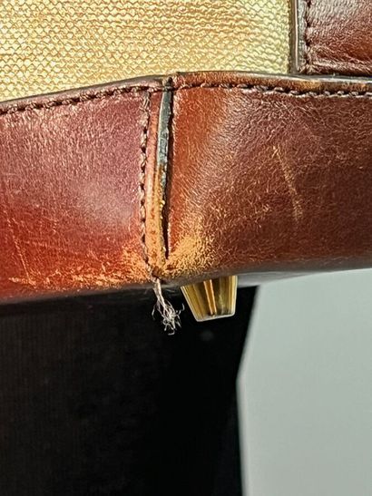 BURBERRY Grand sac cabas bandoulière en toile...