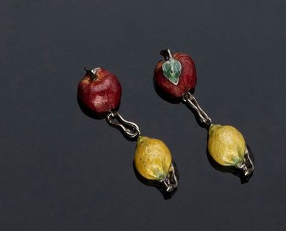 Paire de boutons de manchettes en argent...