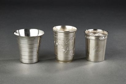 Lot of two silver timbales:
Timbale in silver...