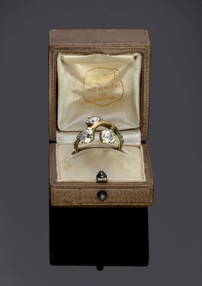 18k yellow gold (750 k) flower ring set with...