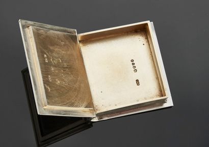 Henry William DEE, received in 1867, London...