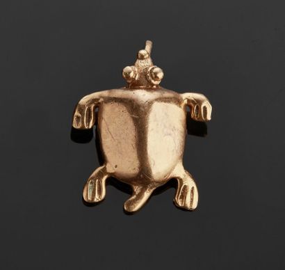 Pendant turtle in metal pre-colombian style...
