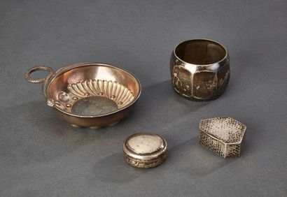Silver wine cup 800°/oo with decoration of...