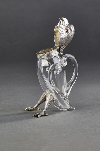 SAMPSON & MORDAN, London, 1880-1882
Bottle...