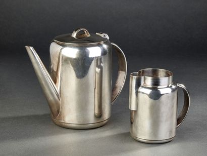 BOULENGER
Une cafetière et un pot à crème...