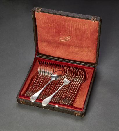 A.CALLE Goldsmith - 12 large silver flatware...
