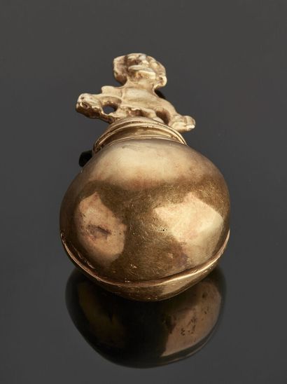 Pendant grelot in yellow gold 14 k (585 thousandths)...