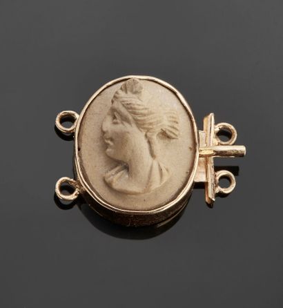 Clasp in yellow gold 18 k (750 thousandths)...