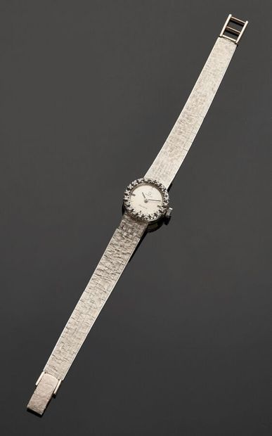 OMEGA
Lady's watch in 18k white gold (750...