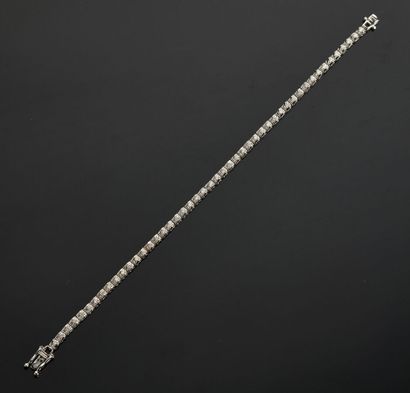 Bracelet in 18 k white gold (750 thousandths)...