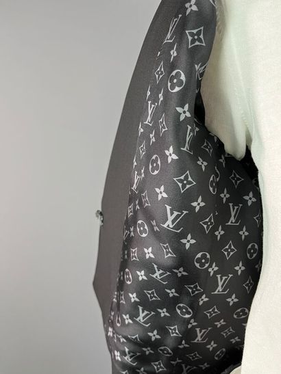 LOUIS VUITTON - Ensemble smoking noire femme...
